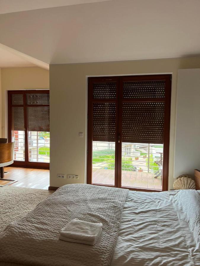 Neptun Park Apartament - 100 M Od Plazy Danzica Esterno foto